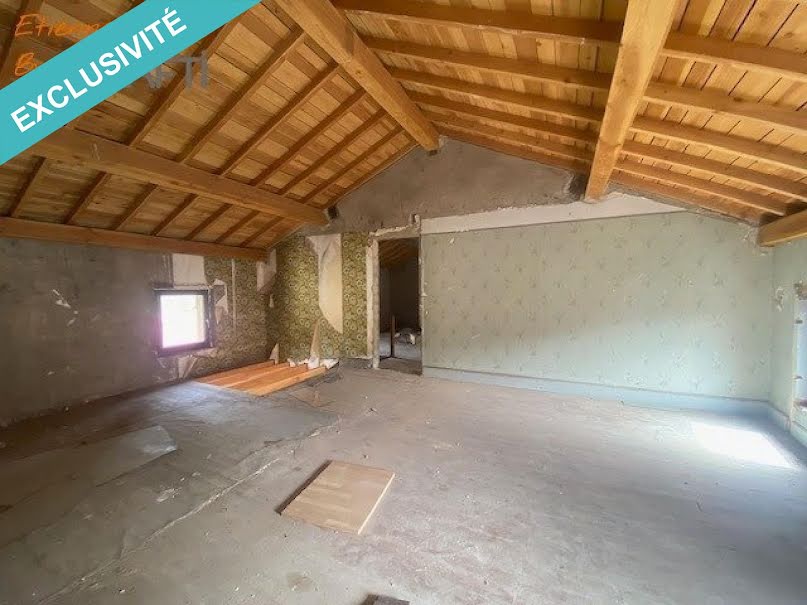 Vente maison 6 pièces 148 m² à Celles-sur-Durolle (63250), 115 000 €