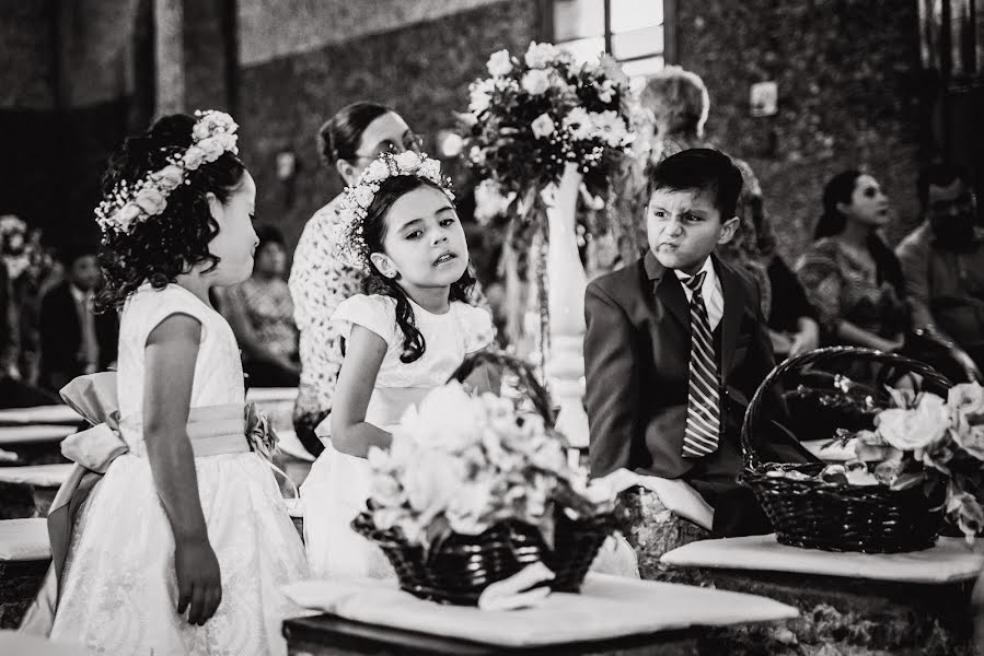 Fotografo di matrimoni Paola Gutiérrez (alexypao). Foto del 11 ottobre 2018