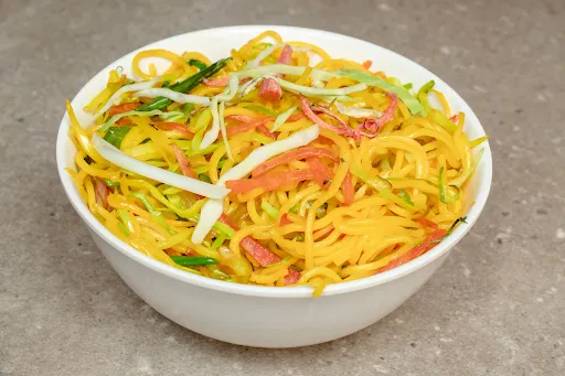 Veg Hakka Noodles