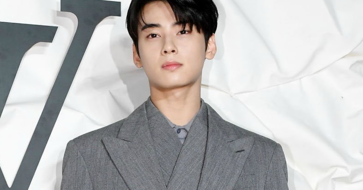 ASTRO's Cha Eunwoo Left Everyone Breathless At The Louis Vuitton Event -  Koreaboo