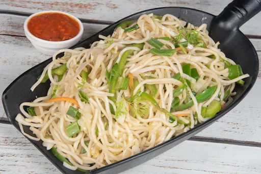 Veg Hakka Noodle