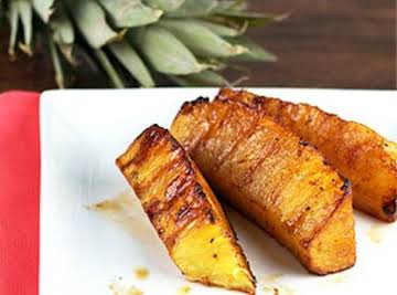 Brown sugar and Cinnamon coated grilled Pineapple