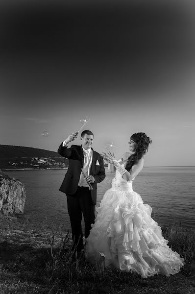 Wedding photographer Aleksey Chernyshev (wwwaa). Photo of 13 June 2014
