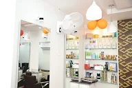 Zaraa Hair & Beauty Academy photo 2