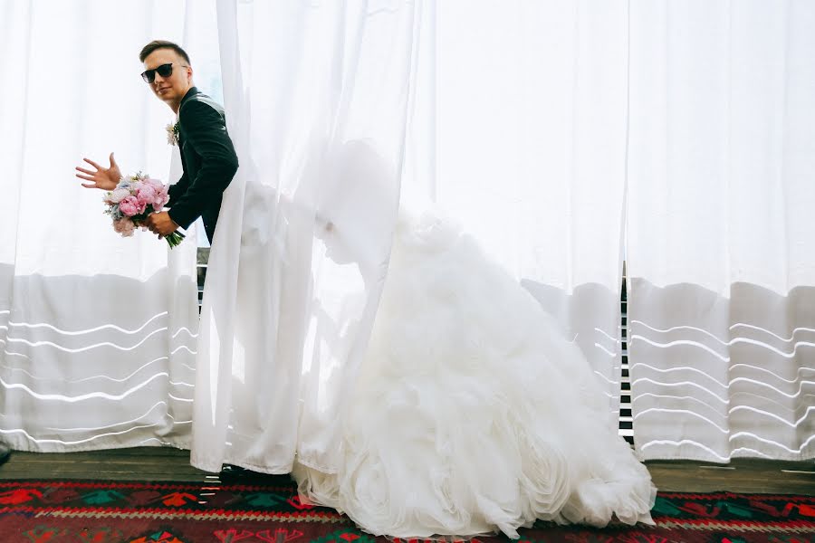 婚礼摄影师Kseniya Snigireva（sniga）。2017 4月6日的照片