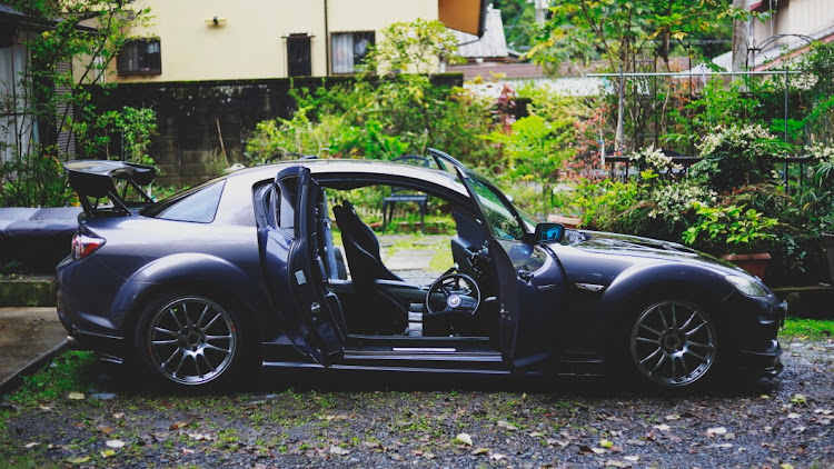 RX-8のマツダ100周年・2020年・シネマティックに関するカスタム事例の投稿画像3枚目