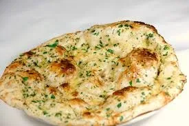 Garlic Naan (Serve 1)