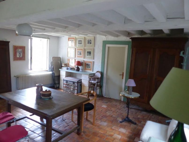 Location meublée maison 2 pièces 46 m² à Saint-pere (58200), 450 €