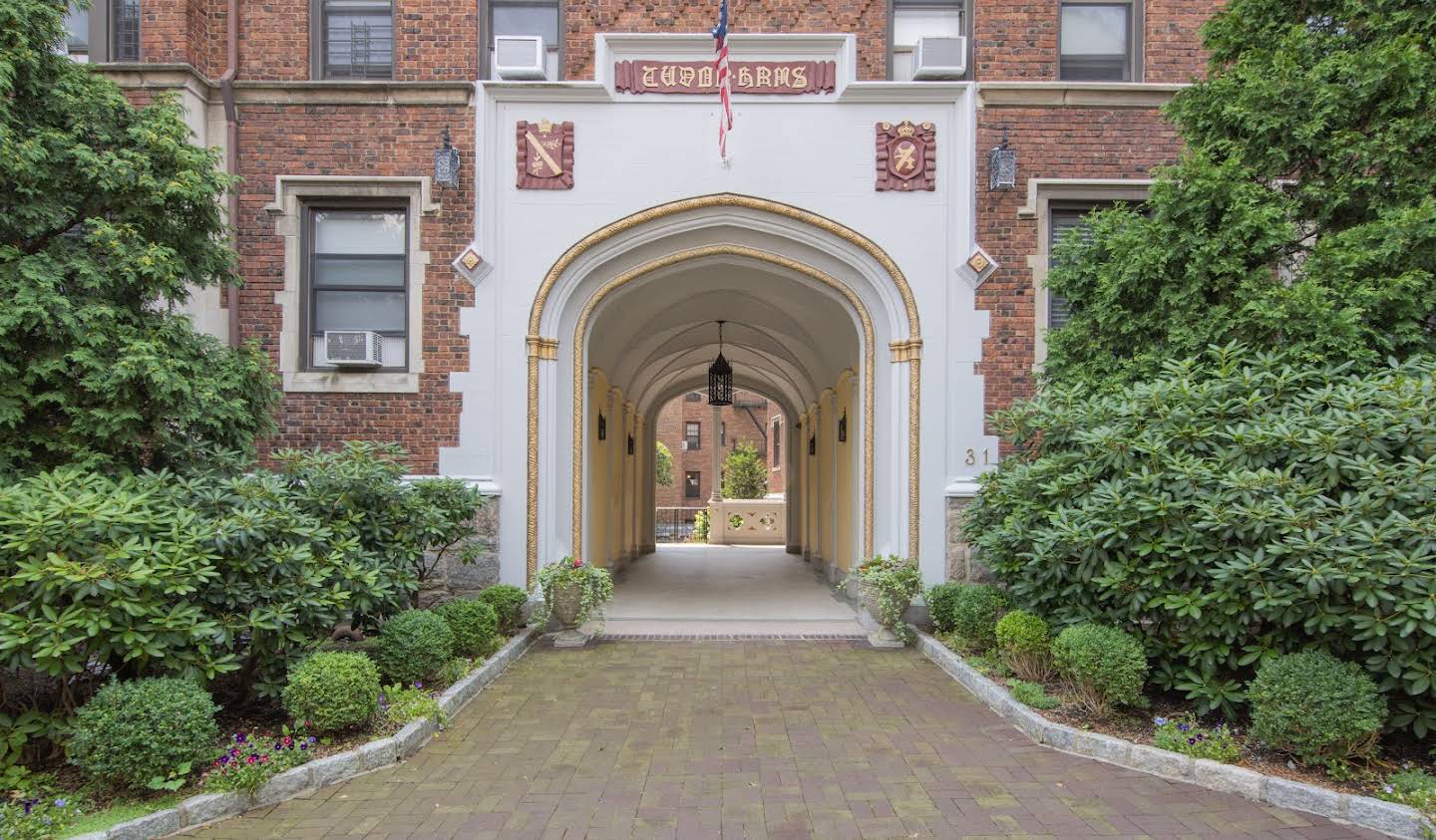 Apartment Bronxville