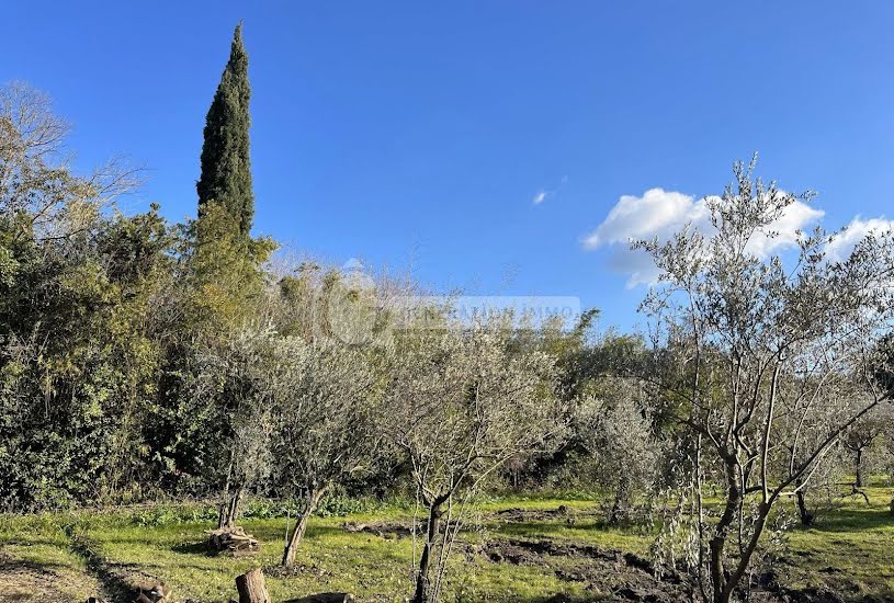  Vente Terrain à bâtir - 880m² à Saint-Rémy-de-Provence (13210) 