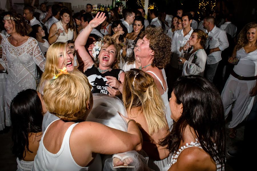 Fotógrafo de casamento Peter Richtarech (peterrichtarech). Foto de 4 de janeiro 2018