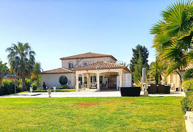 House with pool and terrace 16