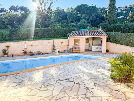 Maison avec piscine en bord de mer 3