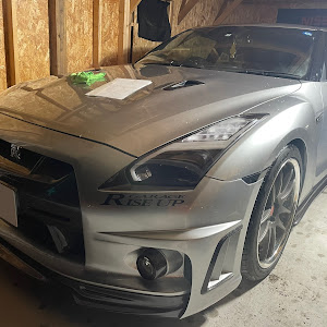 NISSAN GT-R R35