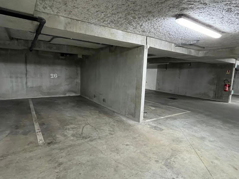 Vente parking   à Villeurbanne (69100), 16 000 €