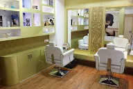 Vedroop Unisex Salon photo 5