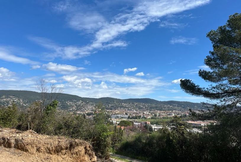  Vente Terrain à bâtir - 1 058m² à Draguignan (83300) 