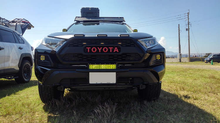 RAV4のsmileさんラストラン😭⤵️⤵️・KRM最高😃⤴️⤴️・ジョリーロジャース・フォグライト交換に関するカスタム事例の投稿画像6枚目