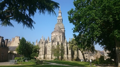 21-05-2018. Dinan, Vitré y Fougères - DOS SEMANAS POR BRETAÑA Y FUTUROSCOPE (10)