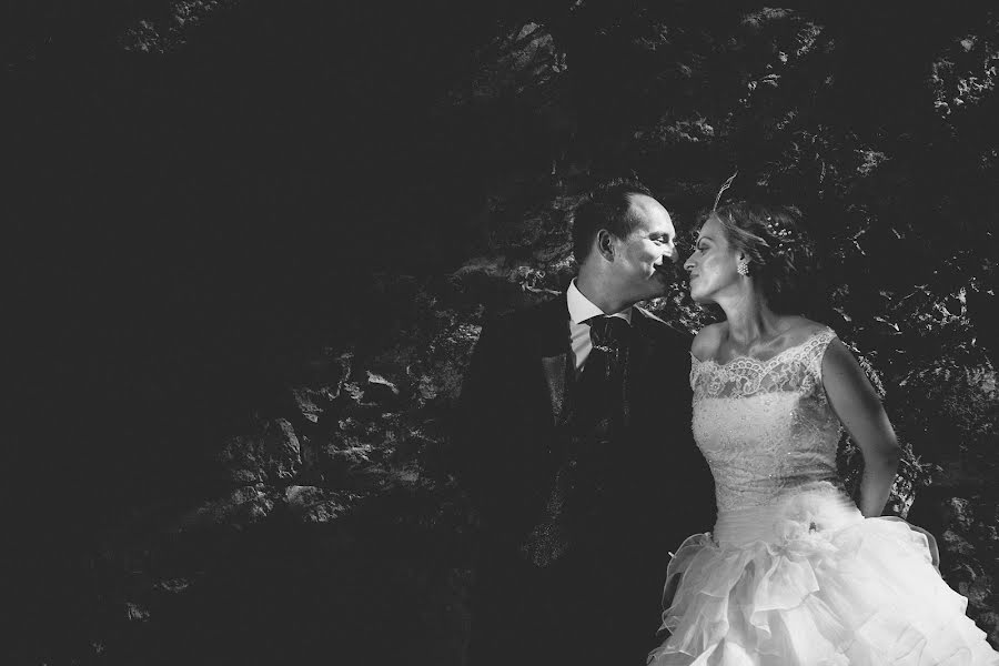 Bryllupsfotograf Andreja Zdravko Špehar (instudioweddings). Bilde av 27 februar 2019