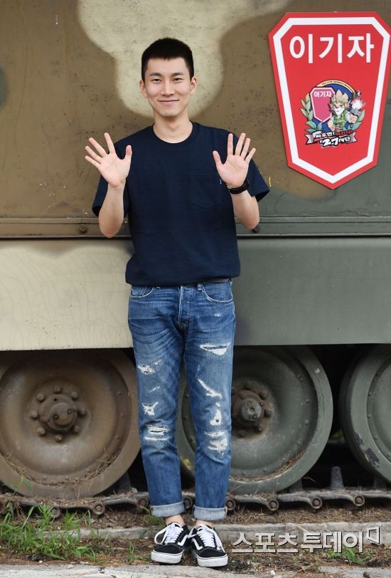 btob eunkwang military 2