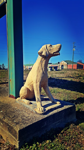 Dogtown Statue