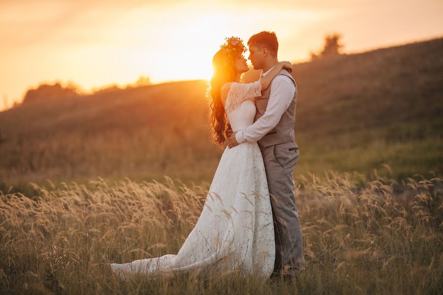 Fotografo di matrimoni Kristina Dyachenko (kdphtoo). Foto del 3 maggio 2017