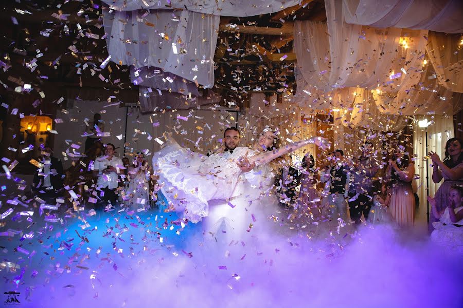 Fotografo di matrimoni Bogdan Vіntonyak (photoartmedia). Foto del 21 ottobre 2019