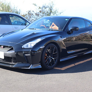 NISSAN GT-R R35