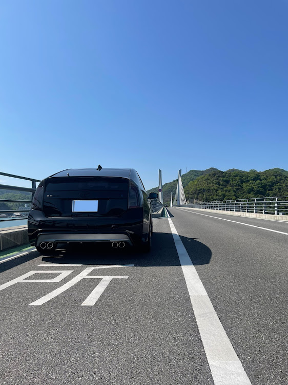 プリウスの備前♡日生大橋・海と愛車・30プリウスに関するカスタム事例の投稿画像1枚目