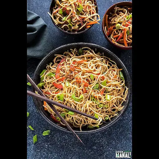 Vegetable Hakka Noodles