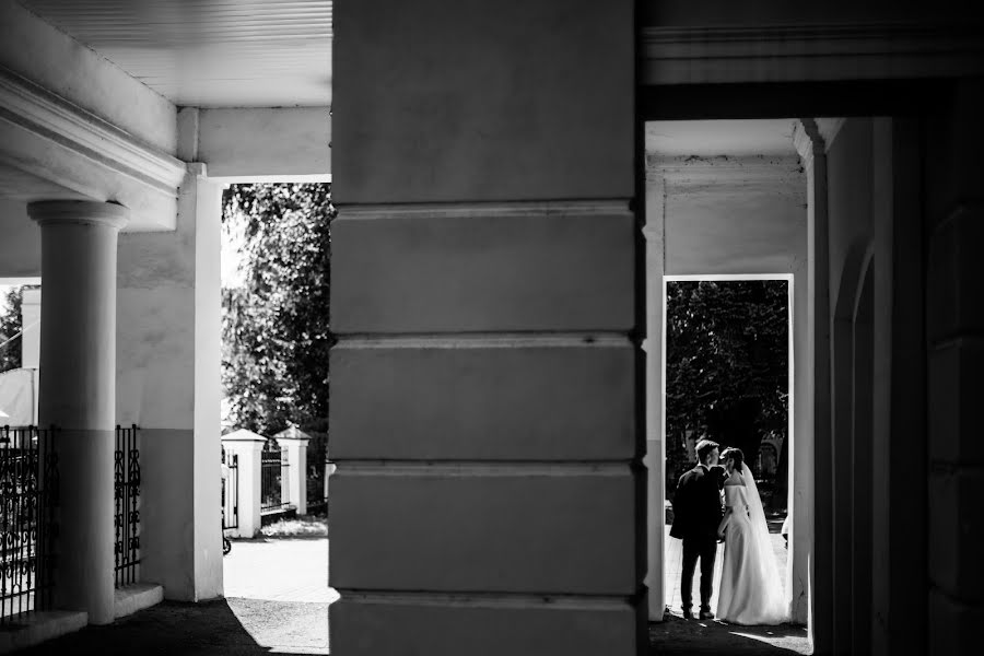 Photographe de mariage Denis Fedorov (vint333). Photo du 19 avril