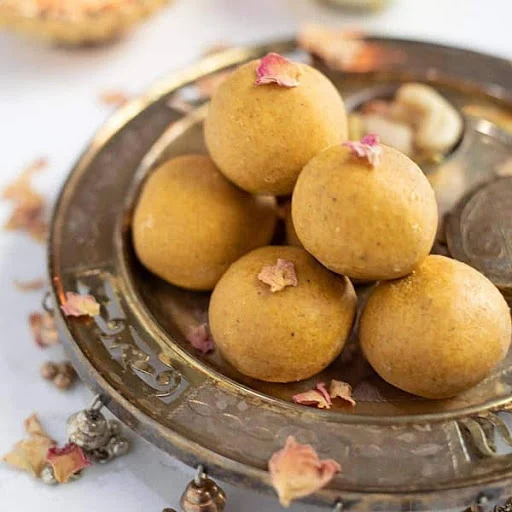 Besan Ladoo