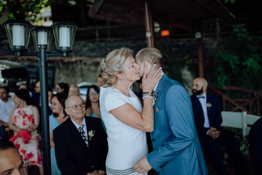 Fotografo di matrimoni Attila Ancsin (feherlovon). Foto del 7 maggio