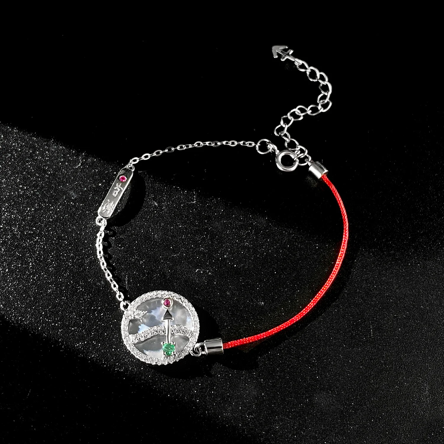 Title 5, Bracelet simple émeraude femme design original ...
