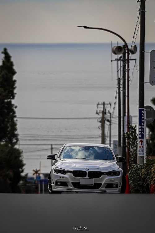 3シリーズ セダンのいつもイイネ&コメントありがとうございます🙇‍♂️・ミラーレス一眼・七里ヶ浜・ズーラシア・ブレーキキャリパーが見たいに関するカスタム事例の投稿画像4枚目