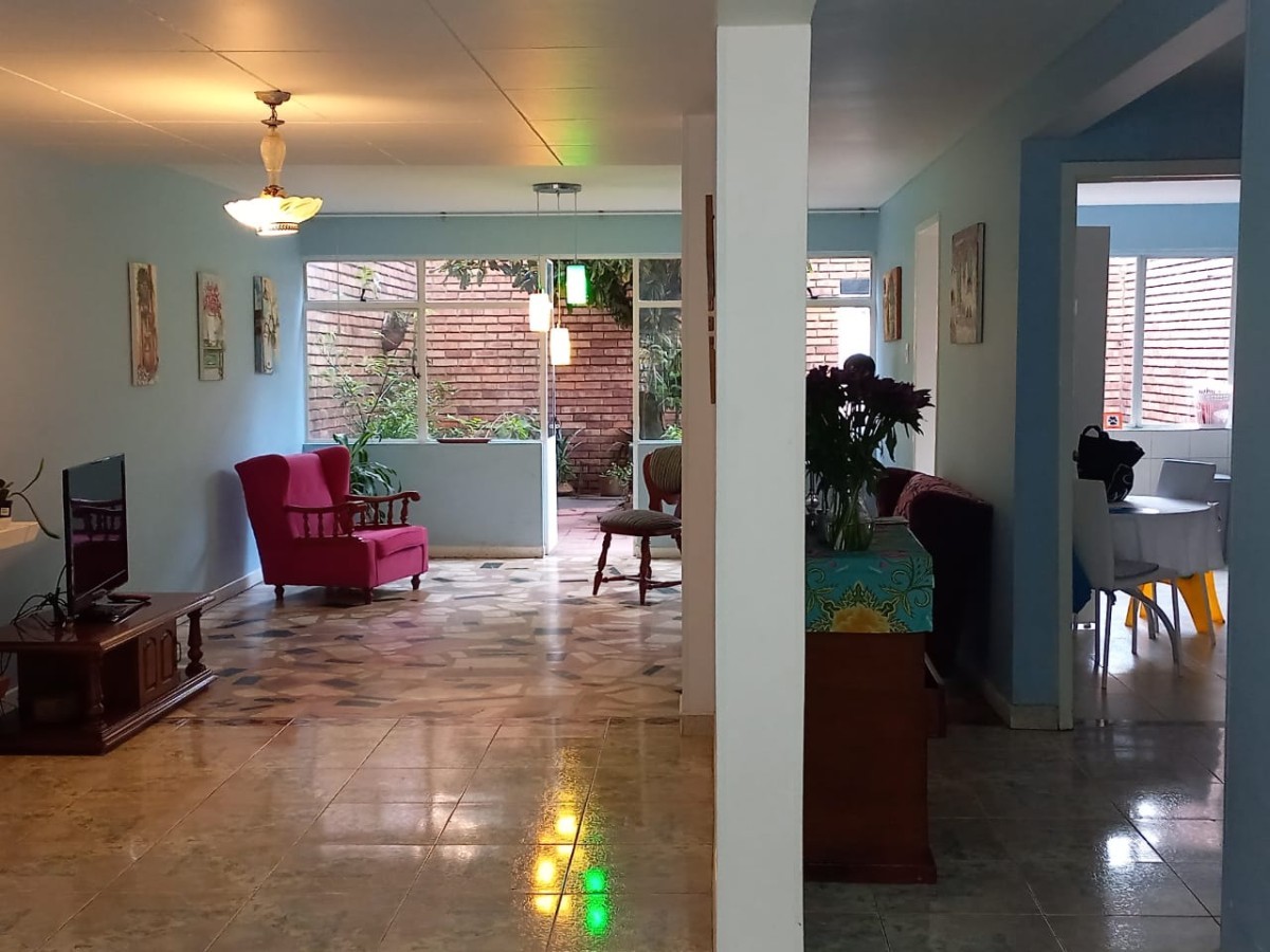 Casa En Venta - La Soledad, Bogota