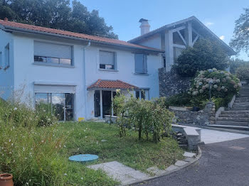villa à Bidache (64)