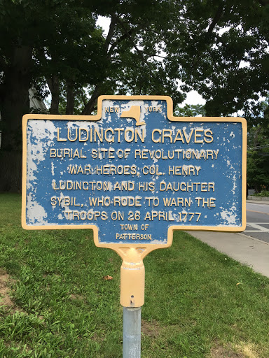 Ludington Graves