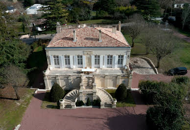 Propriété avec piscine 2