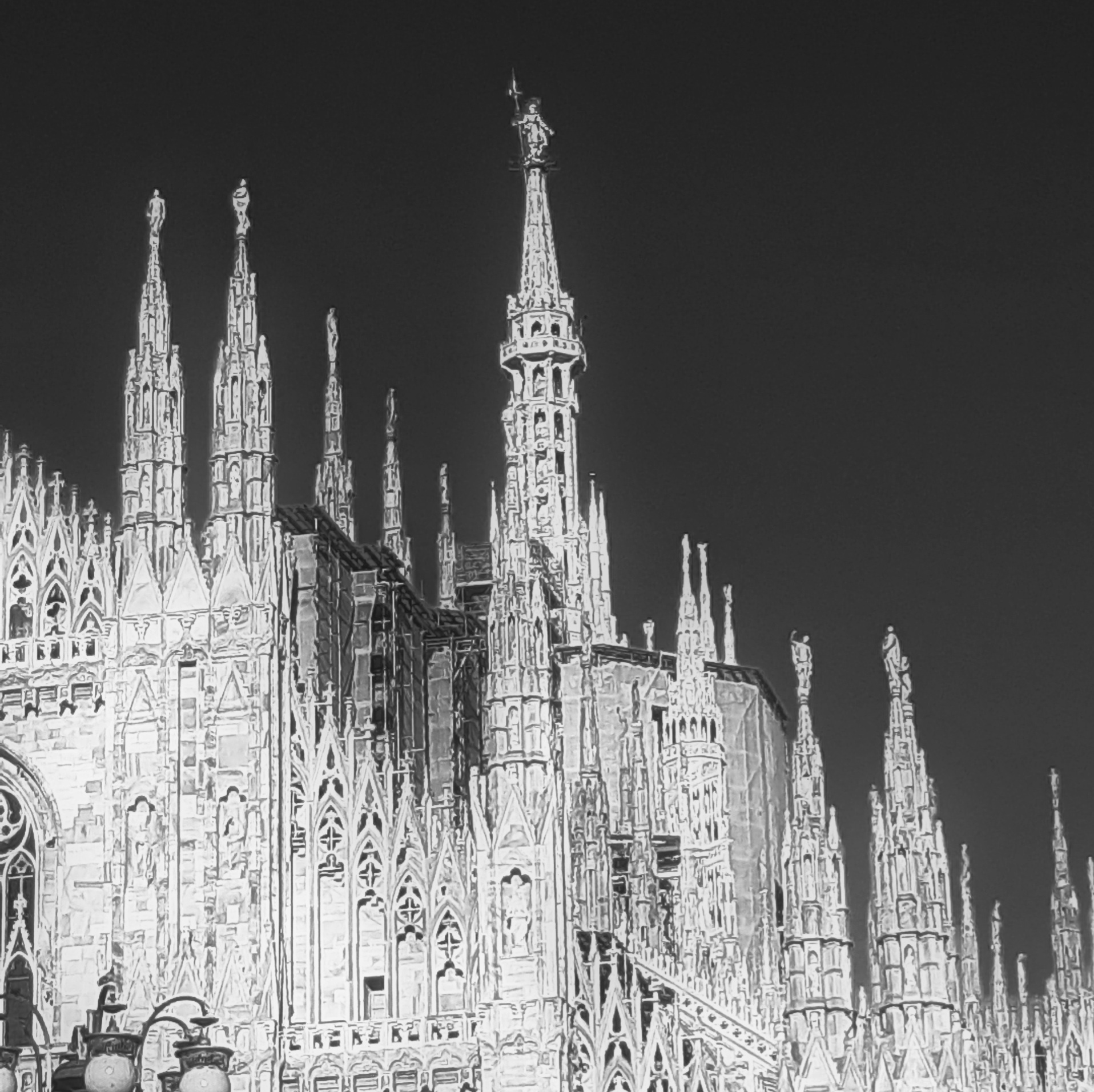 Ripetizioni d'autore! Il Duomo di Milano con le sue 135 guglie di Grace58