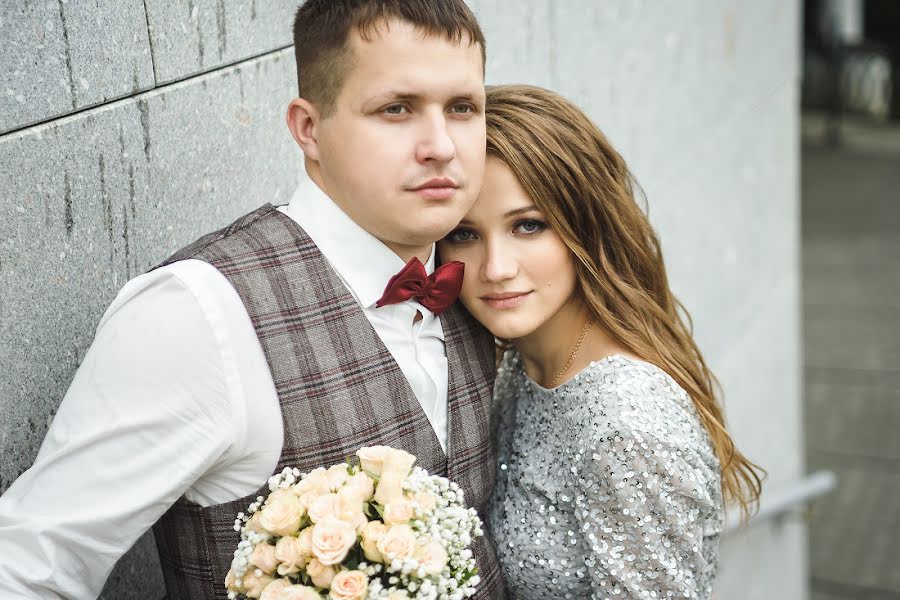 Nhiếp ảnh gia ảnh cưới Lyudmila Kolesnikova (kmila). Ảnh của 16 tháng 2 2021