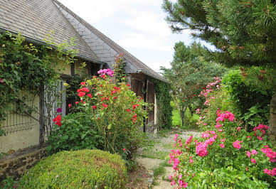 Propriété avec piscine et jardin 3