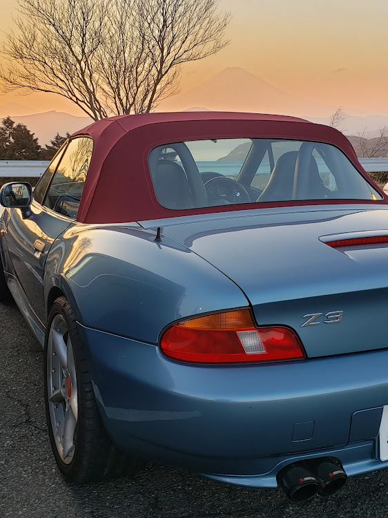 Z3 ロードスターの左斜め後ろ写真展に関するカスタム事例の投稿画像1枚目