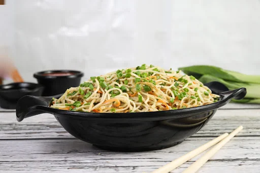 Veg Hakka Noodles