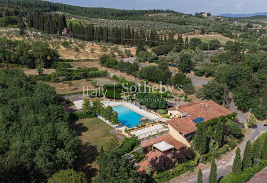 Villa with pool and garden 5