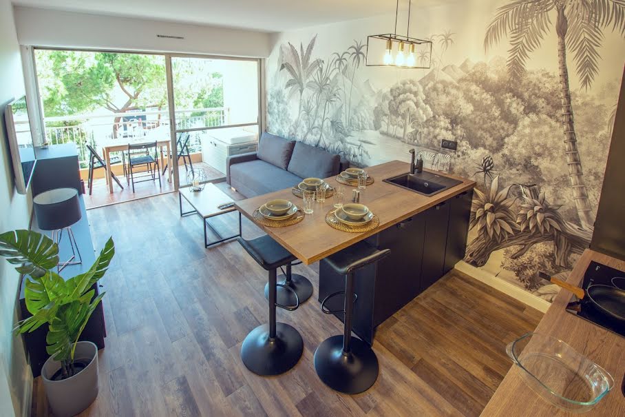 Location meublée appartement 1 pièce 20.14 m² à Cannes la bocca (06150), 595 €