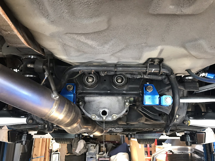 スカイライン GT-RのDIY・エンジンオイル交換・デフオイル交換に関するカスタム事例の投稿画像3枚目