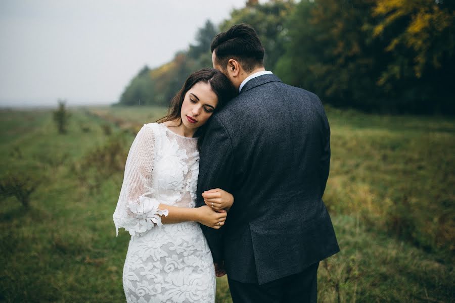 शादी का फोटोग्राफर Dmitriy Lavrov (lavrovdima)। अक्तूबर 6 2016 का फोटो