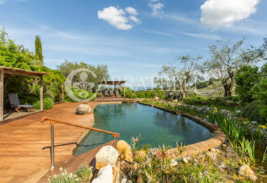 Property with pool and garden 5